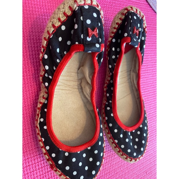 Butterfly twists - Picture 2 of 2